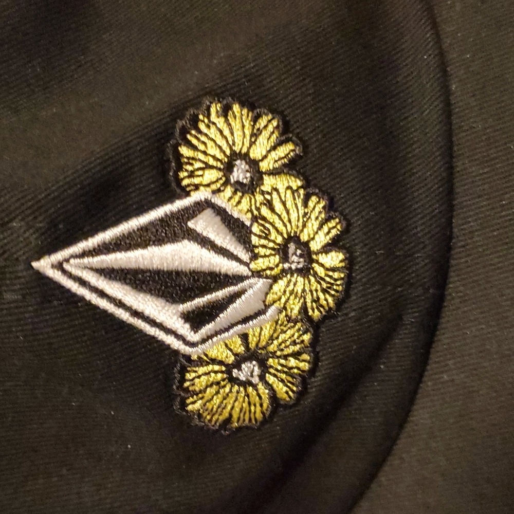 Volcom Hat - Picture 7 of 7